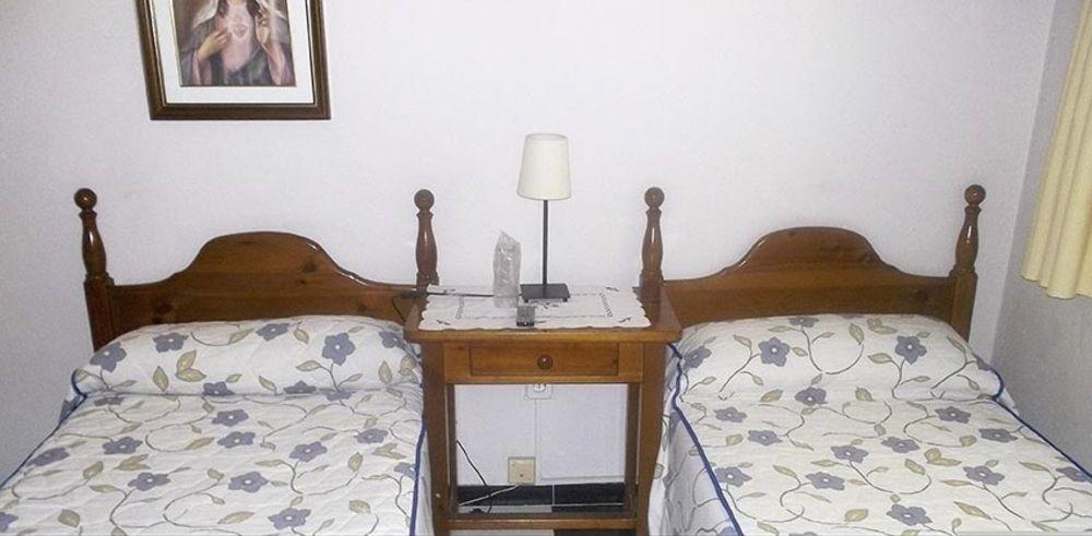 Pension Hidalgo 2 Utrera Extérieur photo